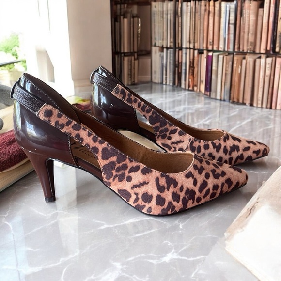 Midnight Velvet Shoes - Midnight Velvet Leopard Print Slingback Heels Size 9M Chic Brown Patent Trim